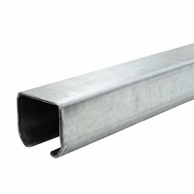 pista de puerta colgante de aluminio inferior del granero 300kg todo en 1 sistema de pista del rodillo de la ejecución del carril de la rueda