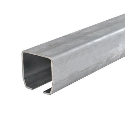 3M los 5.8m los 6m galvanizó el carril voladizo de desplazamiento de acero de la pista del hardware de la puerta